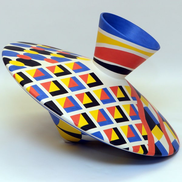 ELOISA GOBBO Spin vase, 2021, ceramic 45 x 45 x 35 cm